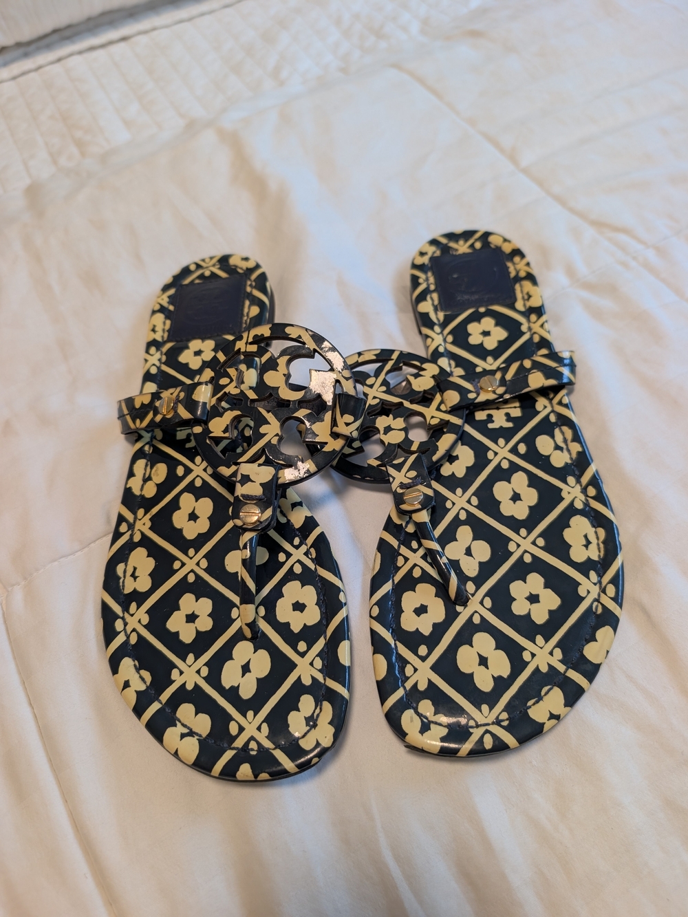 Tory Burch Navy and Yellow Slip-On Sandals With Classic TB Emblem